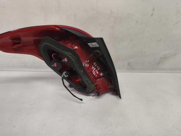 RÜCKLICHT DROIT OPEL - Vue 2